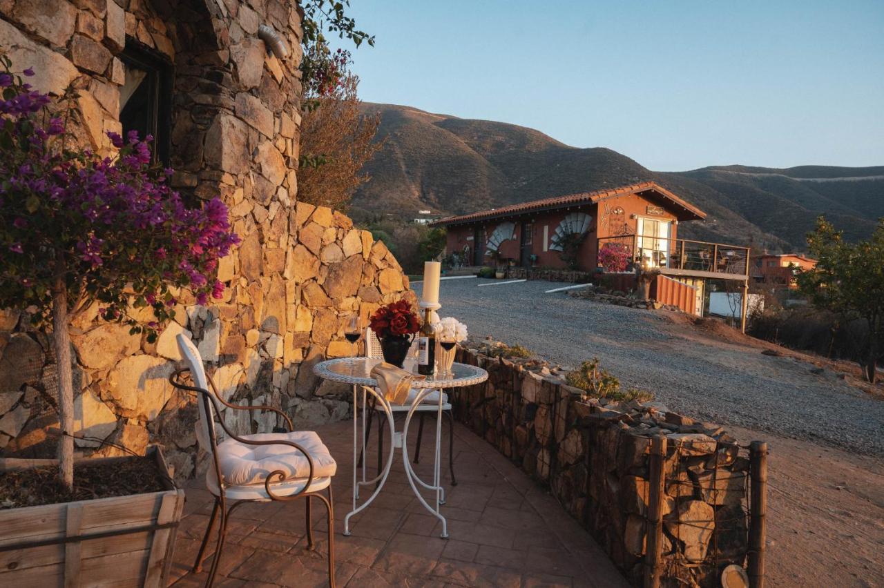 Vina Calabria Bed and Breakfast Valle de Guadalupe Exteriör bild