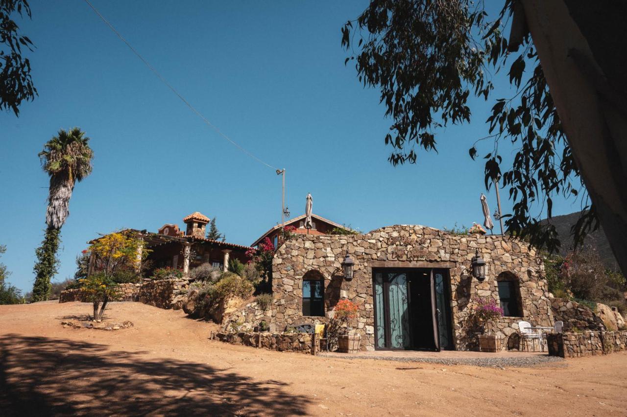 Vina Calabria Bed and Breakfast Valle de Guadalupe Exteriör bild