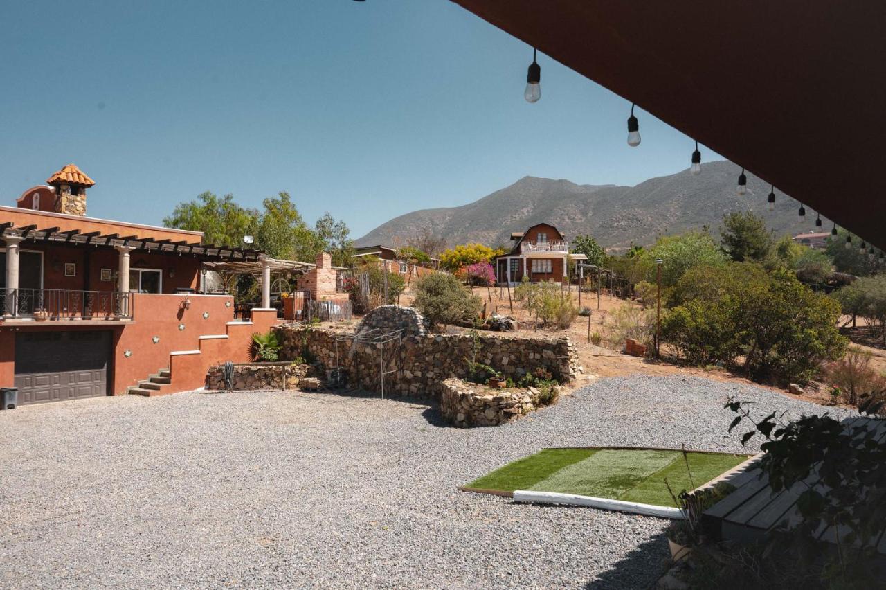 Vina Calabria Bed and Breakfast Valle de Guadalupe Exteriör bild